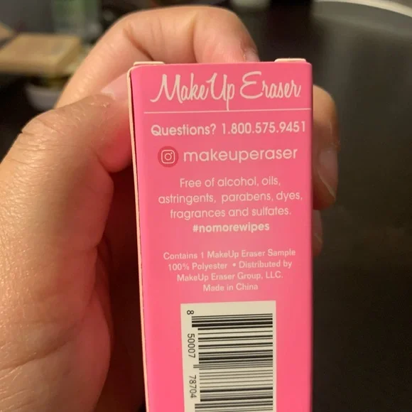 Makeup Eraser - Picture 2 of 3